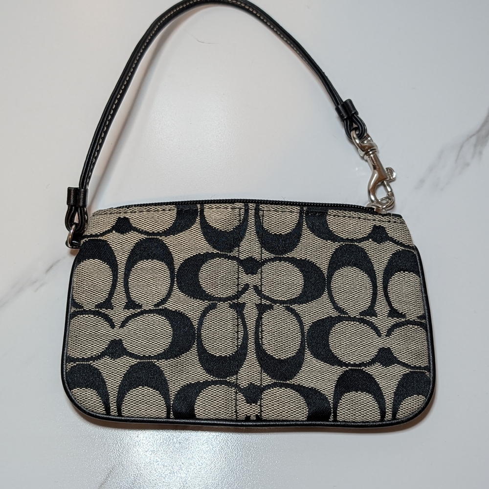 Coach Black and Cream Signature Wristlet